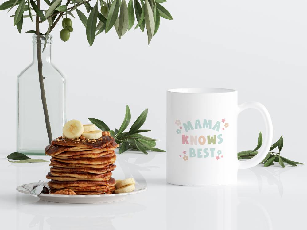 Mama Knows Best – A Fun & Adorable Mug for Moms!