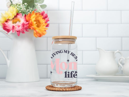 Living My Best Mom Life – 16oz Glass Sipper
